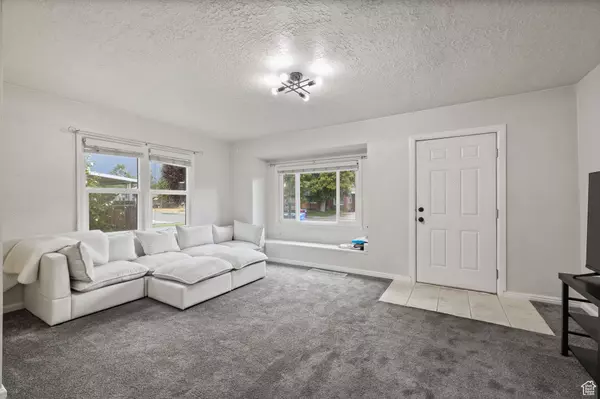 Orem, UT 84097,956 S 400 E