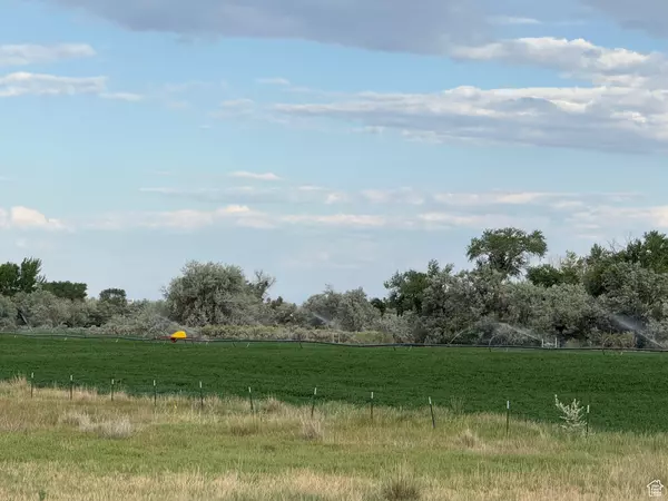 Roosevelt, UT 84066,4864 N 5000 W