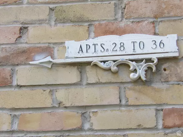 Salt Lake City, UT 84117,2220 E MURRAY HOLLADAY ROAD RD S #33