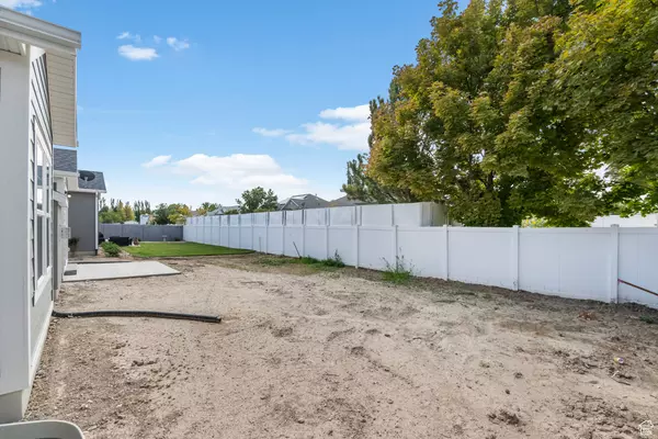 Riverton, UT 84065,11838 S GOLDEN PINE LN