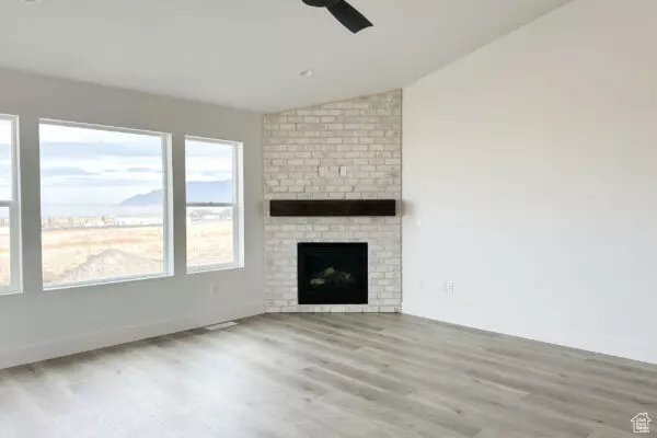 Herriman, UT 84096,7051 W HAZEL OAK S #216