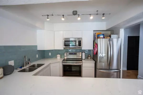 South Jordan, UT 84009,4424 W SKYE DR