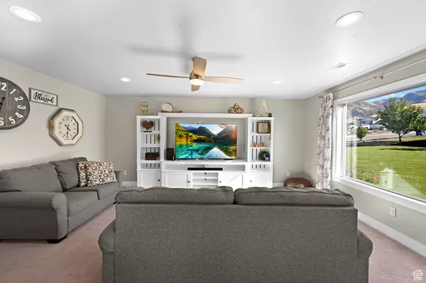 Hyde Park, UT 84318,86 N 1000 E