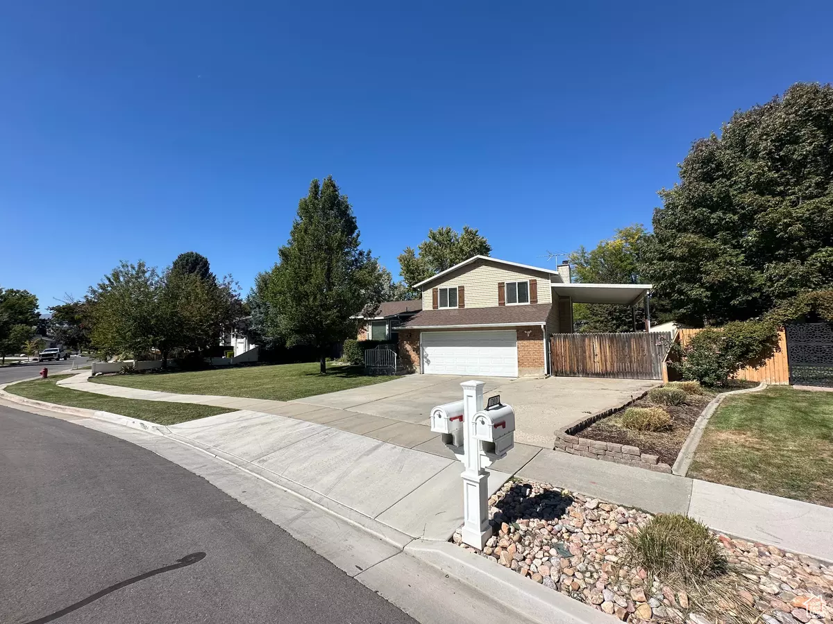 Murray, UT 84123,788 W CLOVER MEADOW DR