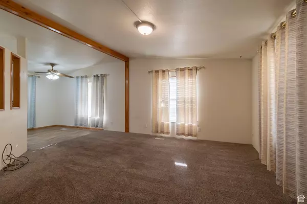 Farr West, UT 84404,1111 N 2000 W #254