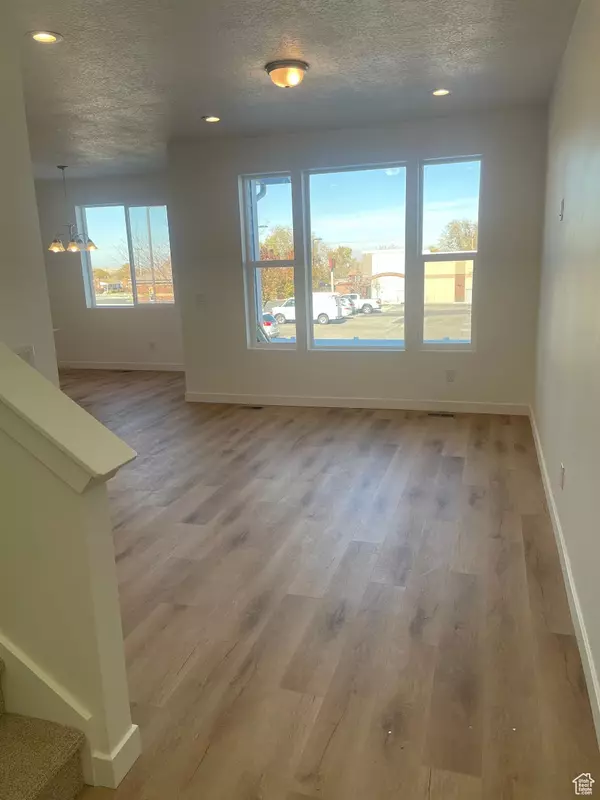 Magna, UT 84044,8279 W JOSHUA TREE LN #37