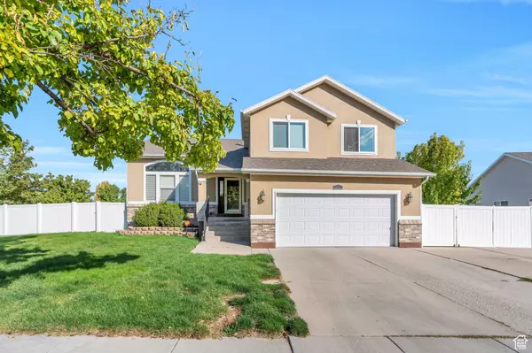 7553 S PARK VILLAGE DR, West Jordan, UT 84081