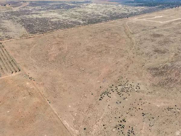 Apple Valley, UT 84737,872 S MAIN ST