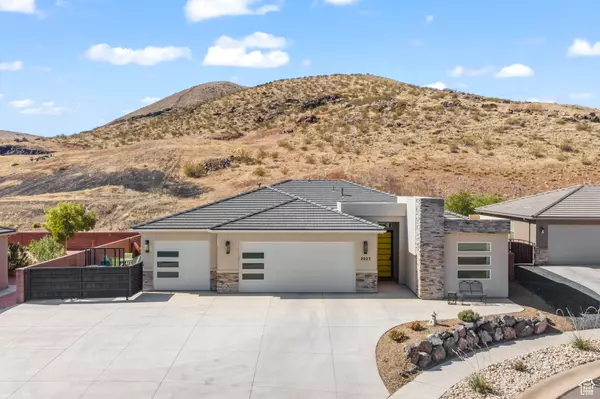 2023 W WEEPING ROCK,  Hurricane,  UT 84737