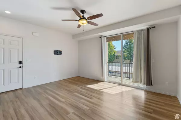 Centerville, UT 84014,326 W 605 N #E