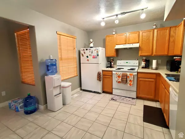 Eagle Mountain, UT 84005,7916 N DUNDEE DR
