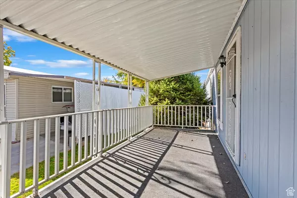 Farr West, UT 84404,1111 N 2000 W #73