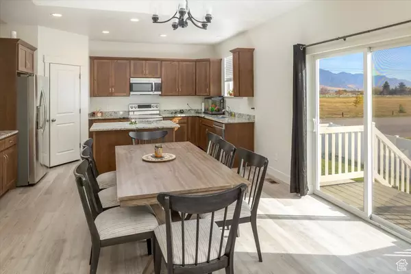 Tremonton, UT 84337,25 W 960 S