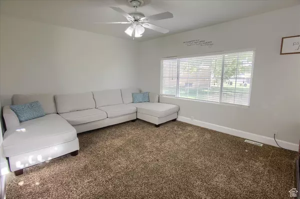 Washington Terrace, UT 84405,4448 S 225 E
