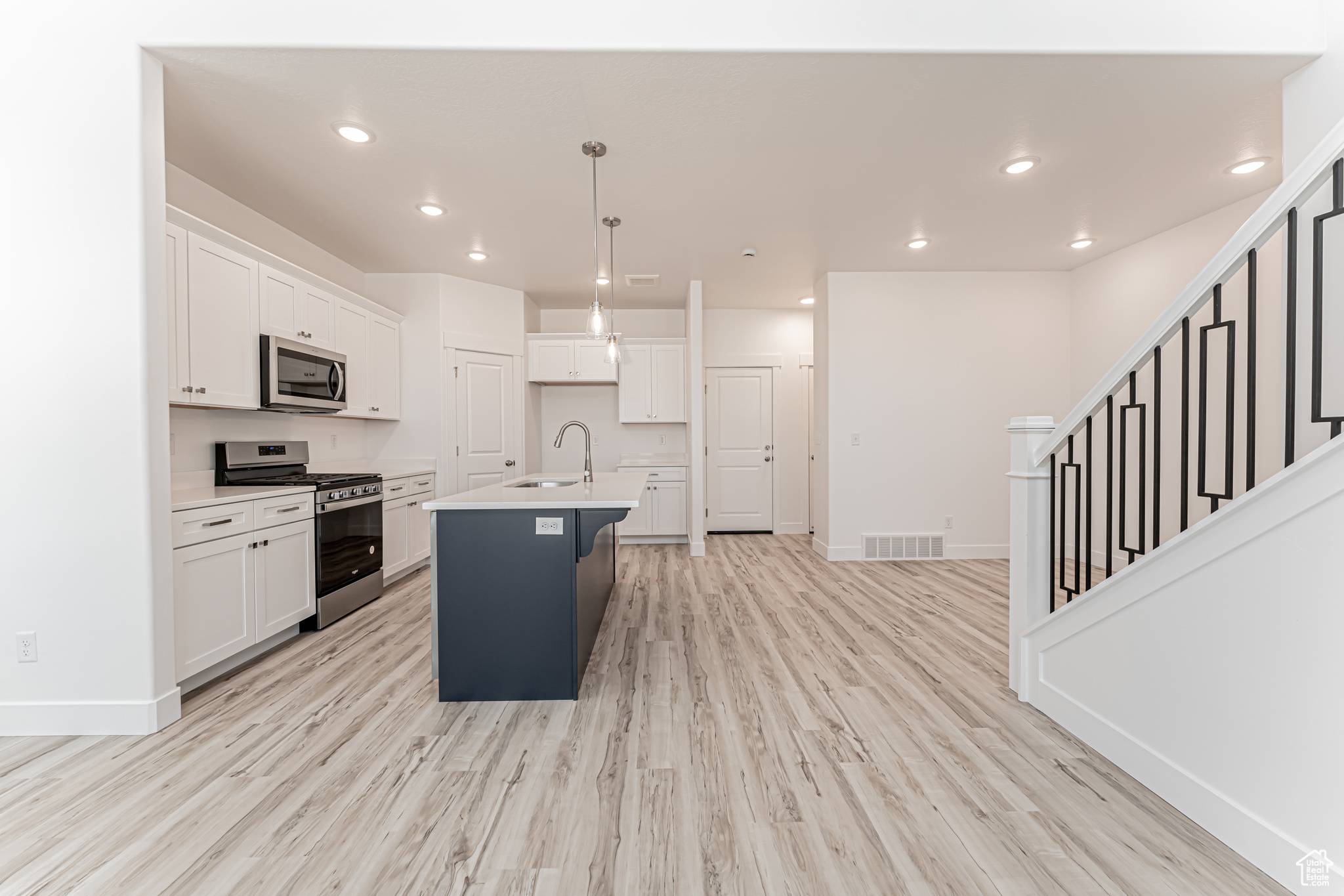Saratoga Springs, UT 84045,888 N PORTMAN WAY #563