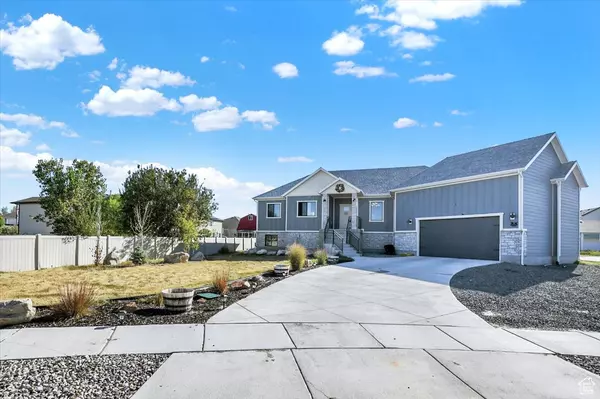 Hooper, UT 84315,5892 S 4375 W