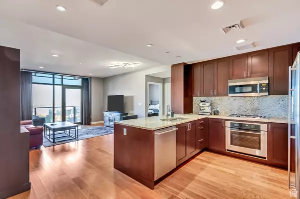 Salt Lake City, UT 84101,99 W SOUTH TEMPLE S #1505