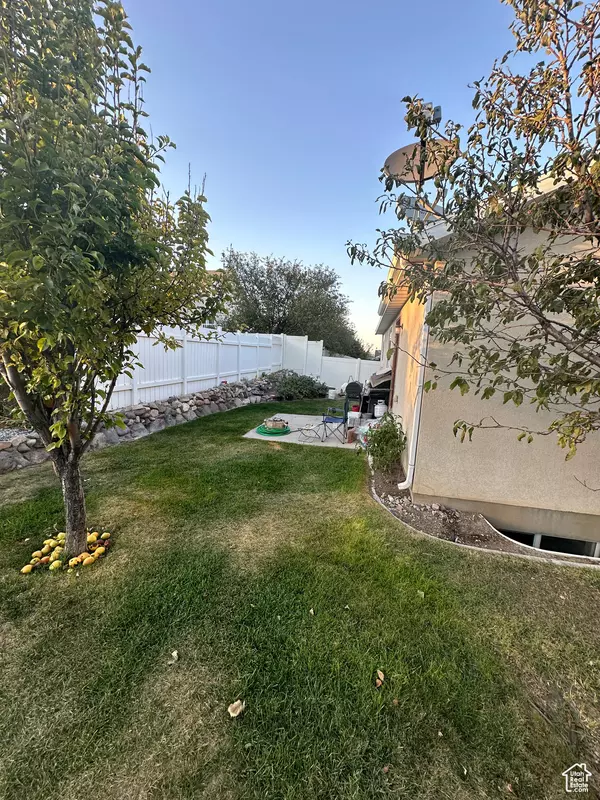 Riverton, UT 84096,12972 S CACTUS BERRY DR W