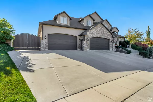 14886 S CASTLE VALLEY DR W, Bluffdale, UT 84065