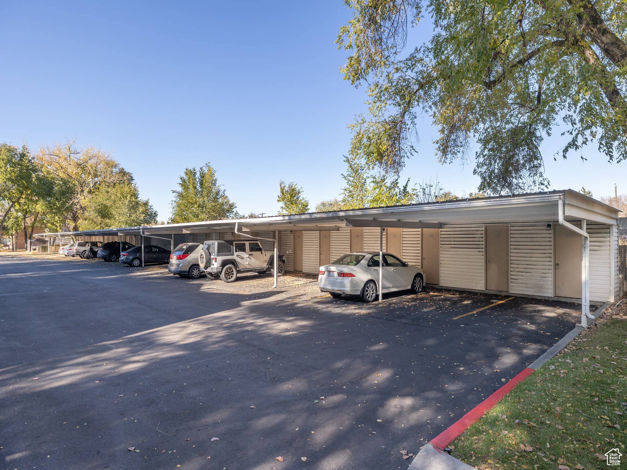 Salt Lake City, UT 84107,4766 S 700 E #134