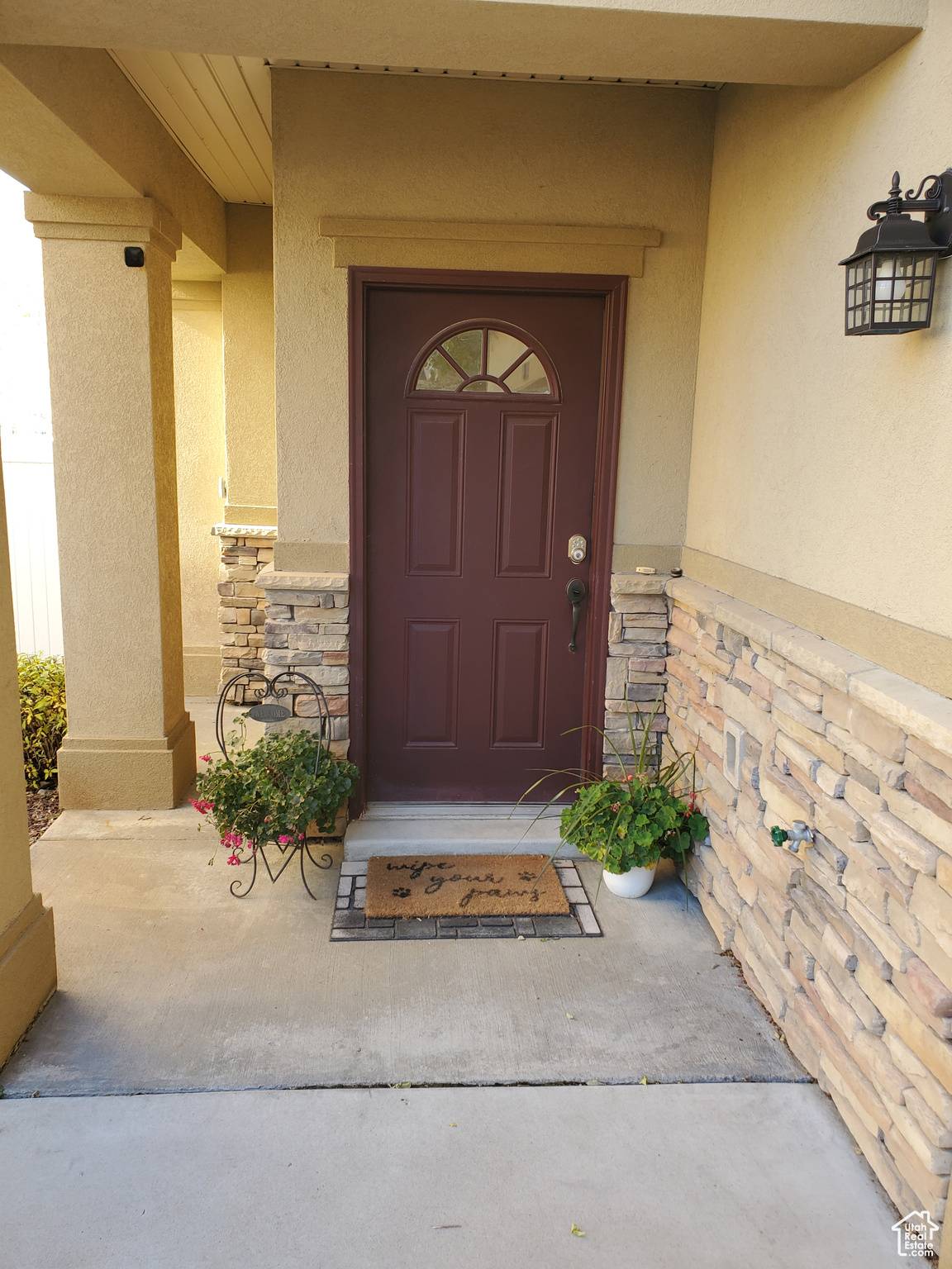 South Ogden, UT 84405,1401 E 6125 S