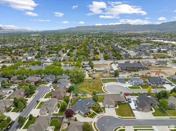 South Jordan, UT 84095,3407 W PAZOS CIR S #4