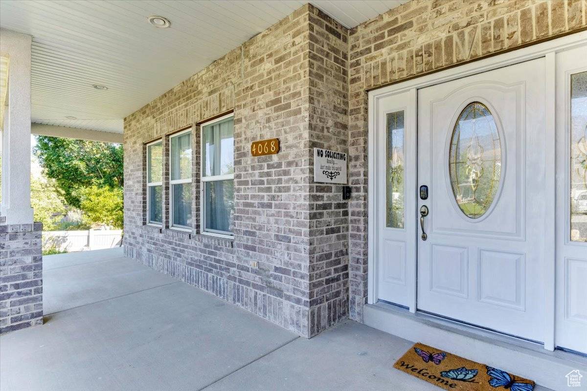Saratoga Springs, UT 84045,4068 S SCHOONER DR