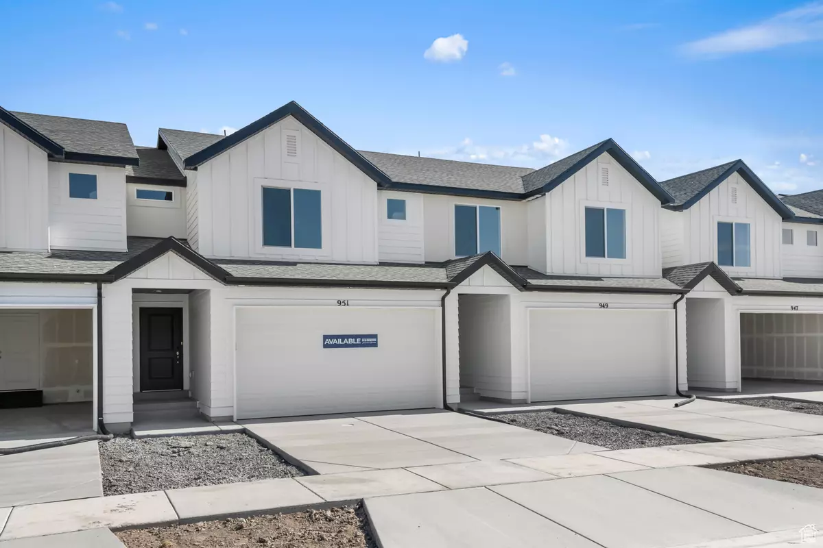 Saratoga Springs, UT 84045,894 E LUBBER LN #1947