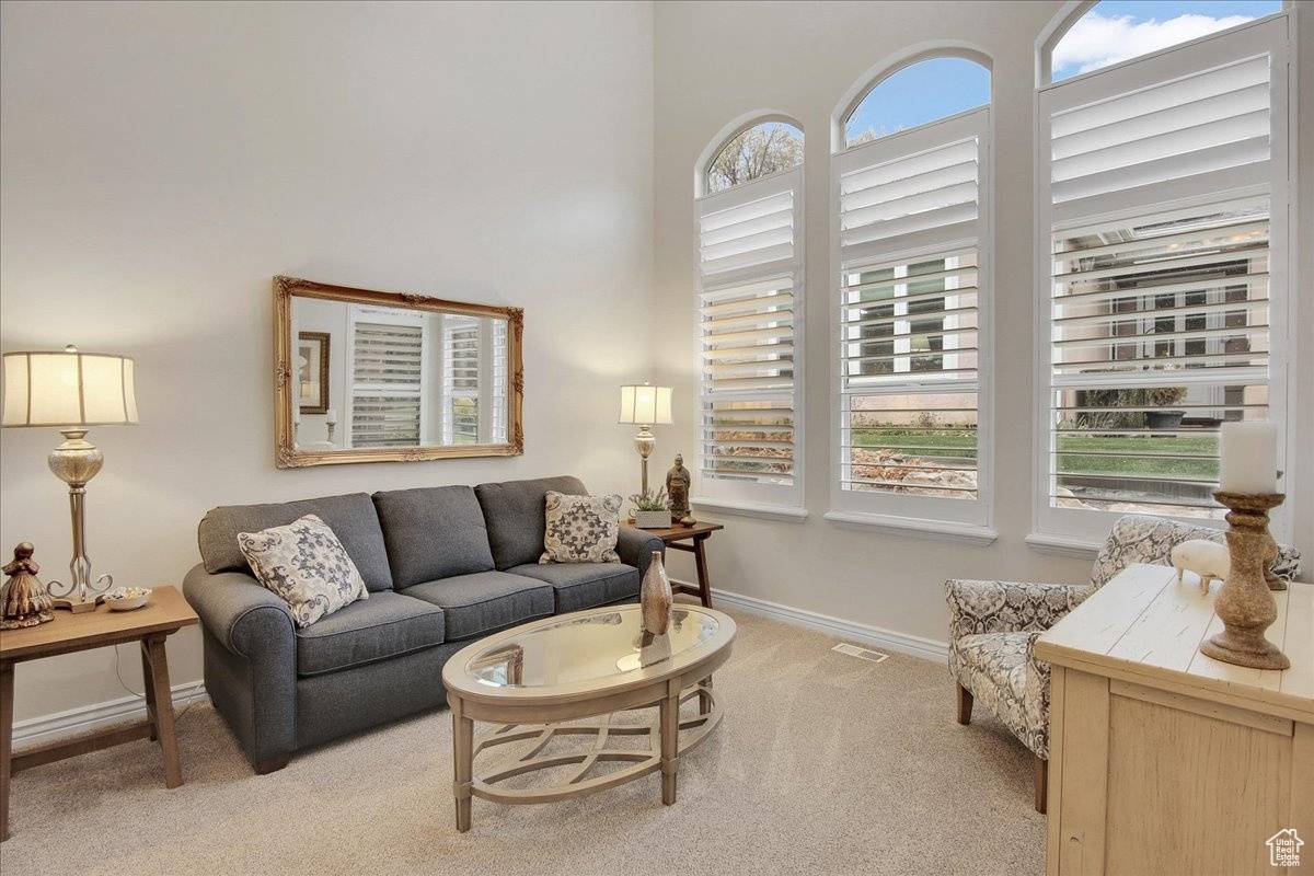 South Ogden, UT 84403,1308 E 5250 S