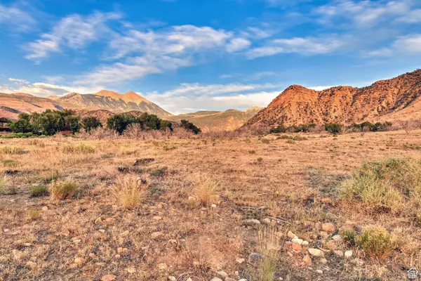 Moab, UT 84532,300 S PACK CREEK RD #5