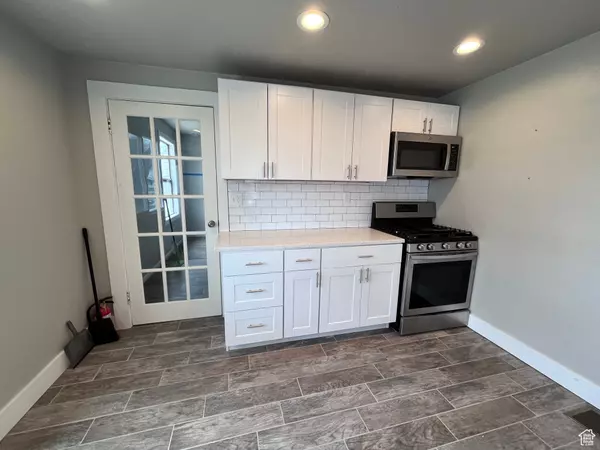 Ogden, UT 84401,946 E 21ST ST