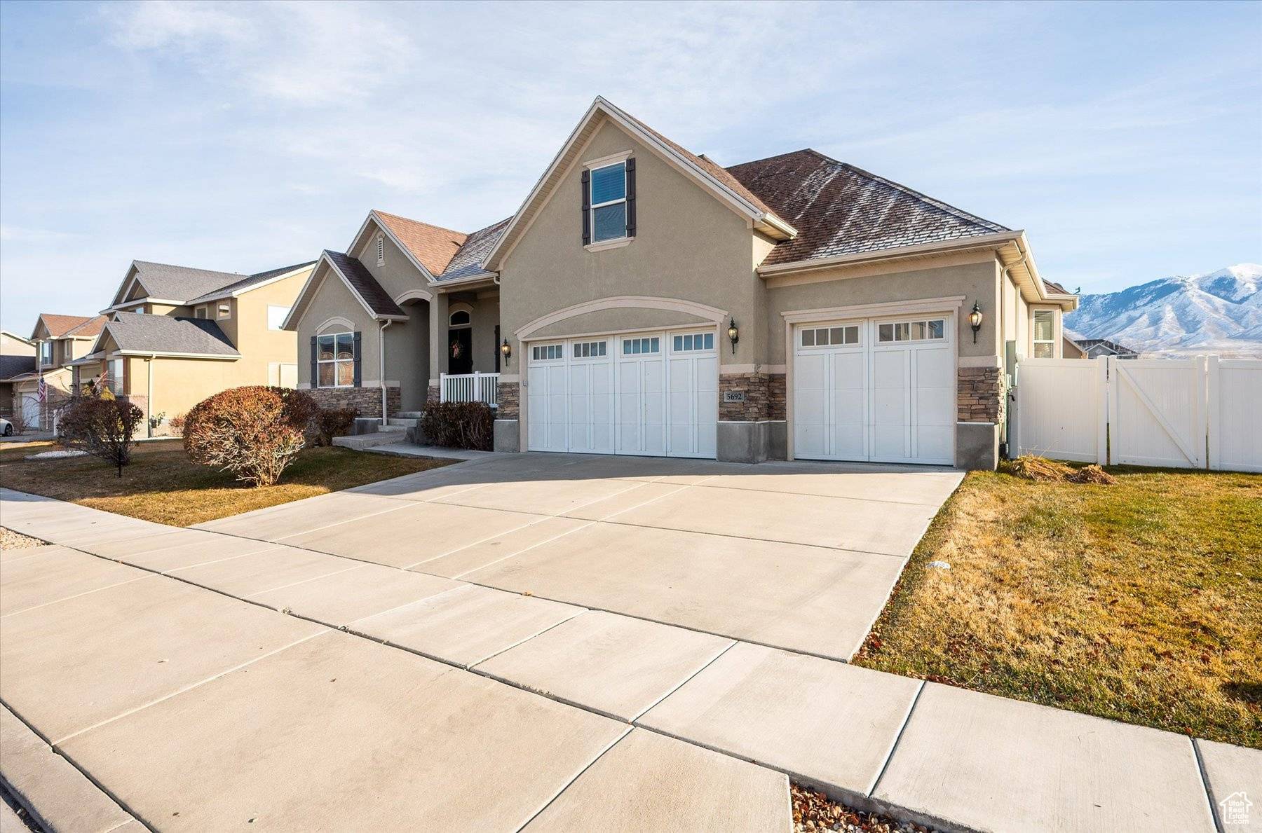 Stansbury Park, UT 84074,5692 WINDSONG DR