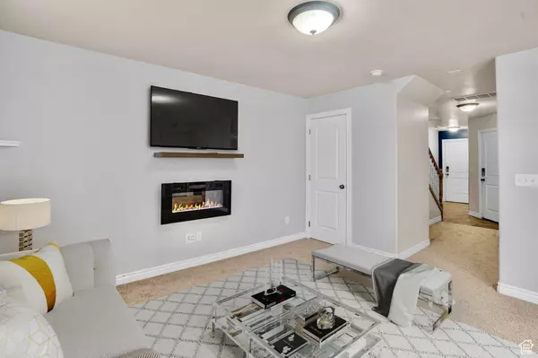 Layton, UT 84040,1863 E WHITETAIL WAY