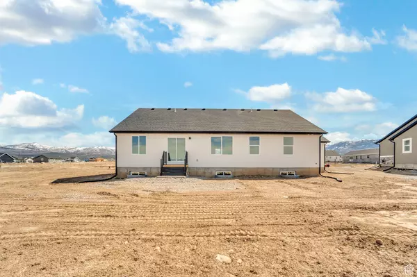 Mt Pleasant, UT 84647,410 N 725 E #204