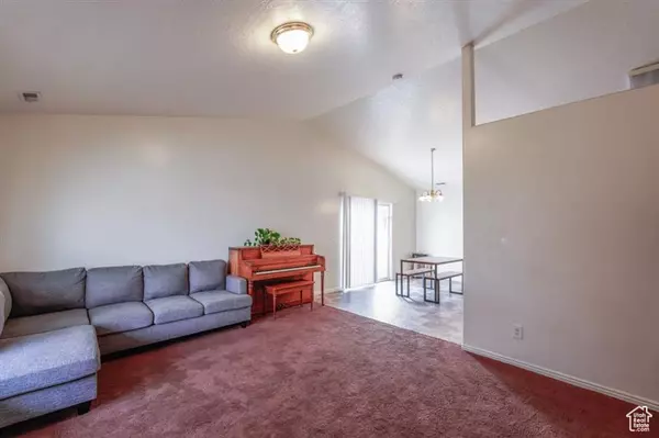 Ogden, UT 84404,407 W MEADOW BROOK DR