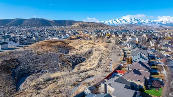 Eagle Mountain, UT 84005,4634 E SILVER CREEK WAY