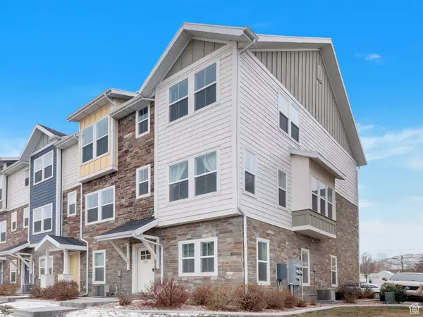 351 W MAIN ST W, Santaquin, UT 84655