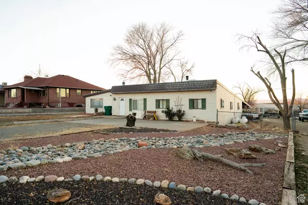 Blanding, UT 84511,354 S 300 W