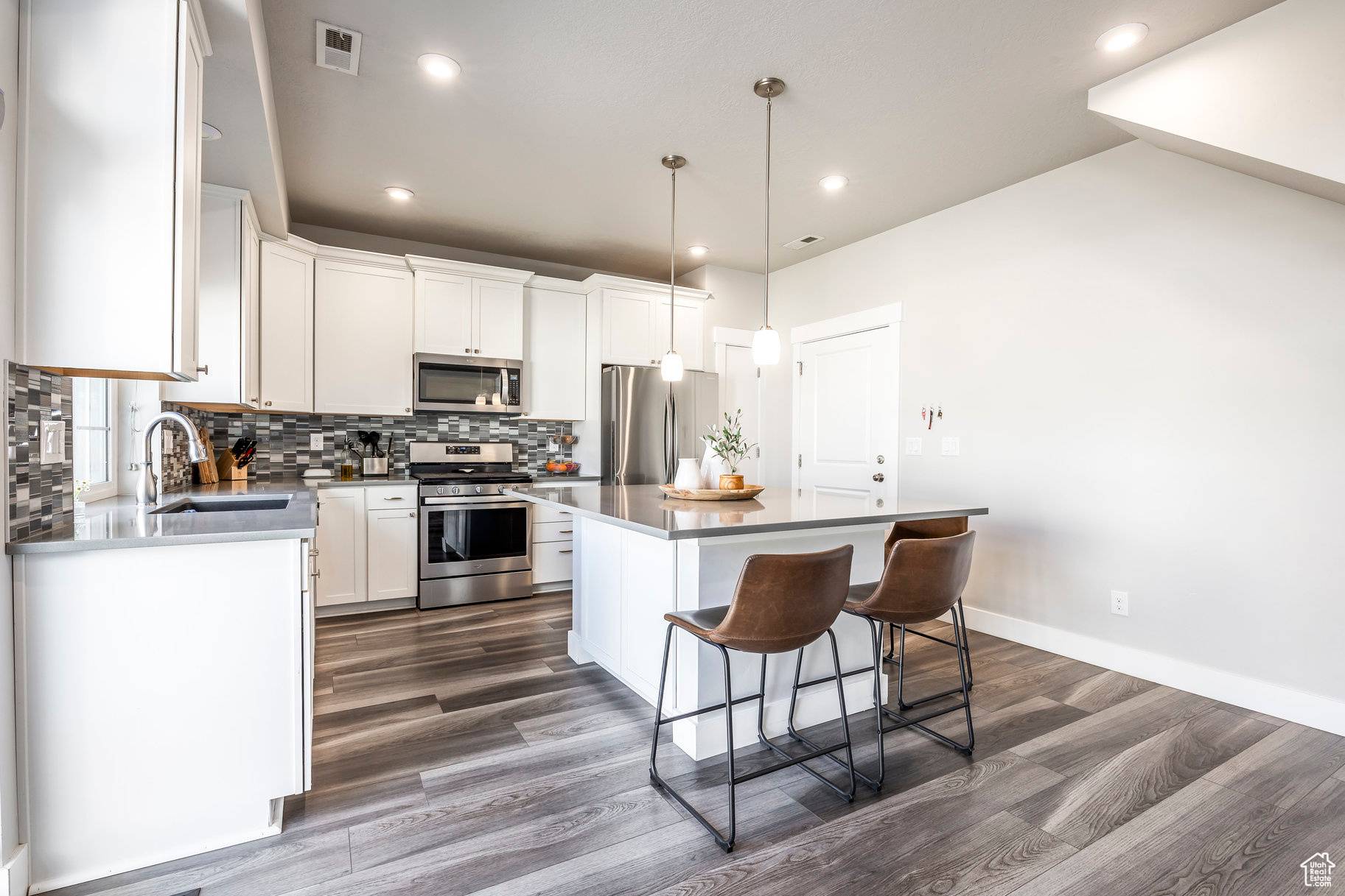 Lehi, UT 84043,3224 W 2400 N
