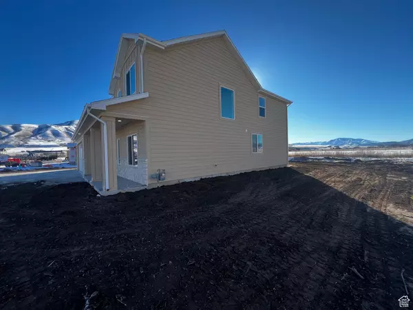 Hyrum, UT 84319,686 E 1250 S