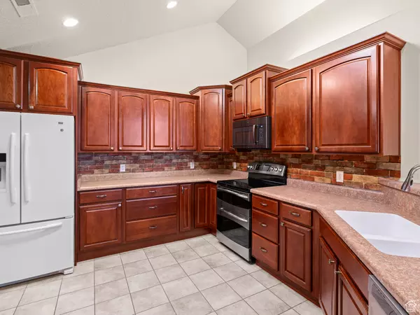 Lehi, UT 84043,1988 W 80 S #A4