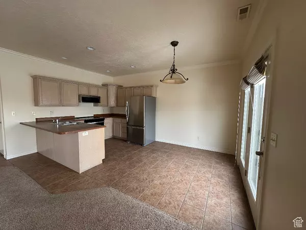 Midvale, UT 84047,6751 S SIENNA PARK LN