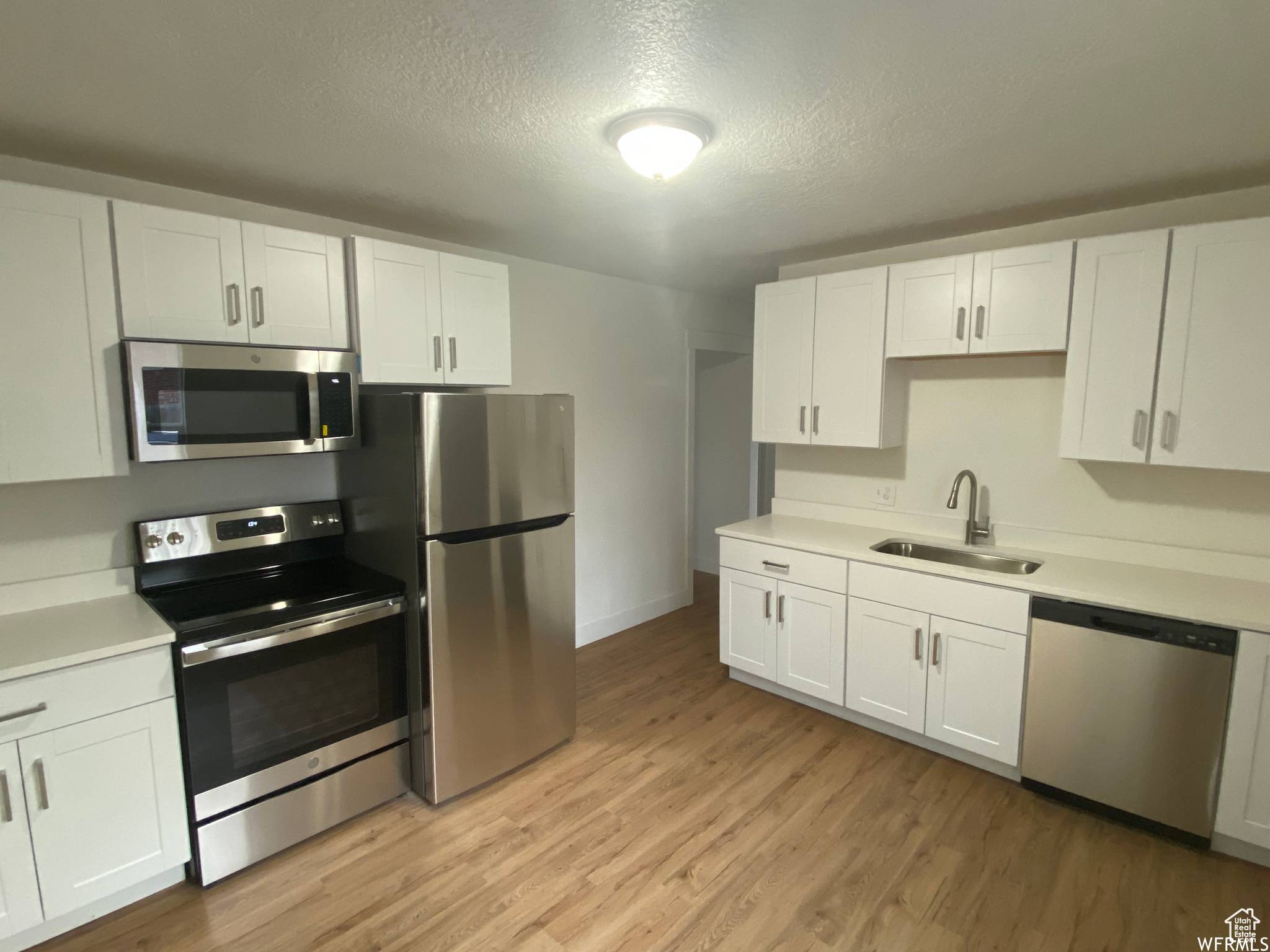 Salt Lake City, UT 84115,458 E LAMBOURNE AVE
