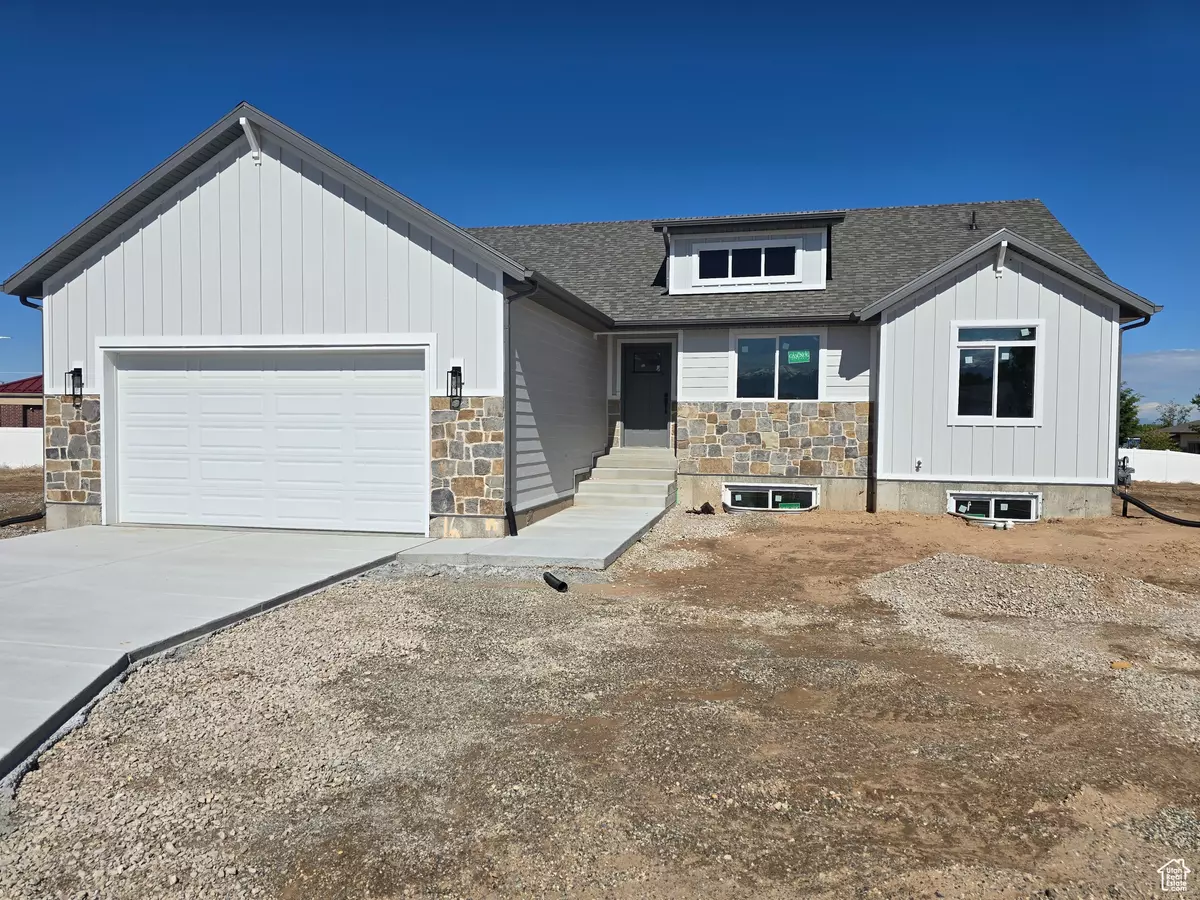 Clinton, UT 84015,1928 W 1340 N
