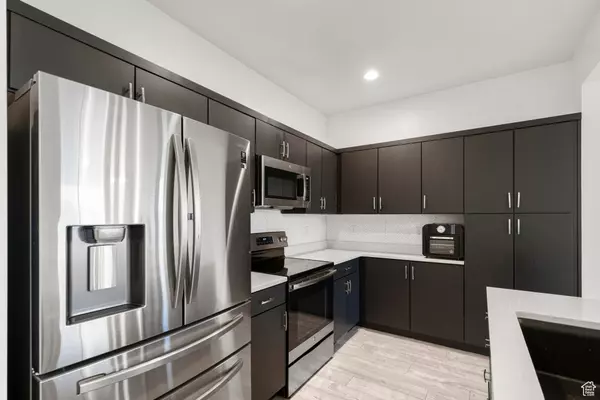 West Jordan, UT 84081,6596 W 7735 S