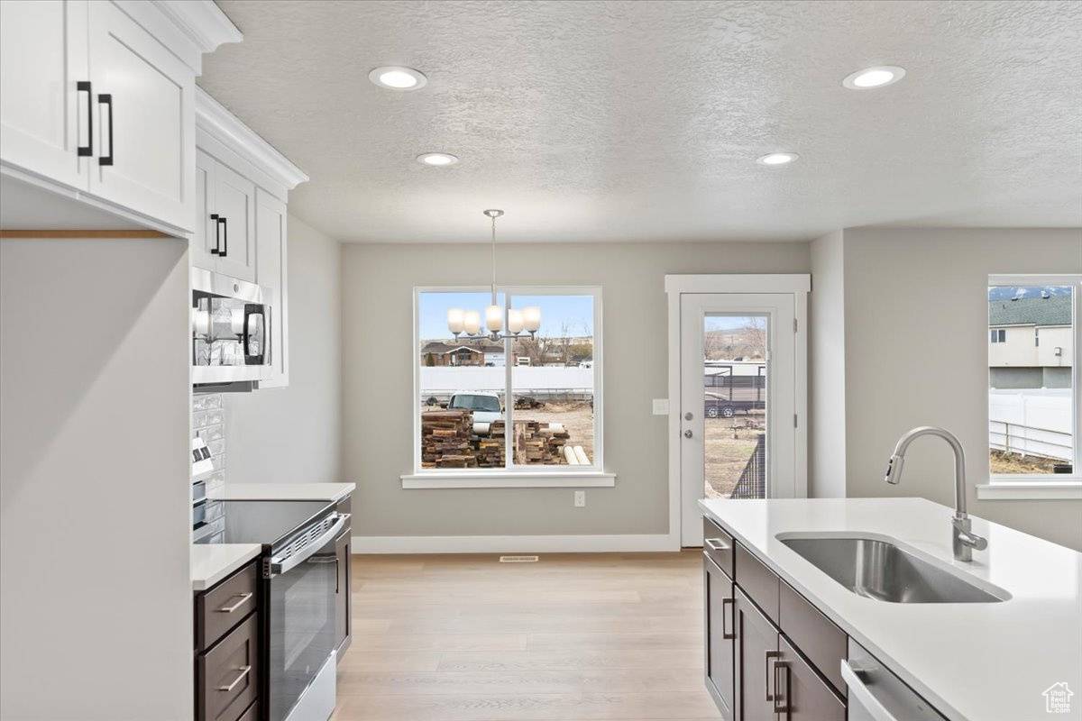 Magna, UT 84044,7230 W SAN HARBOR LN #330