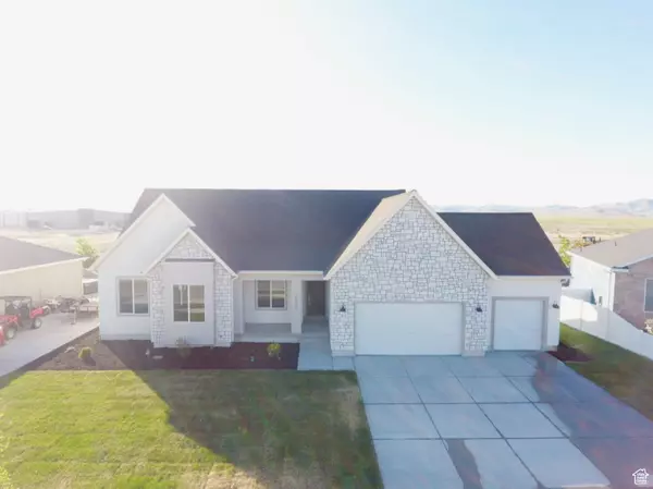 5523 N HONEY SUCKLE WAY,  Eagle Mountain,  UT 84005