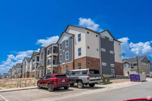 Saratoga Springs, UT 84045,912 N HEMSWORTH WAY #P301