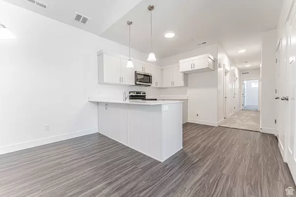 Saratoga Springs, UT 84045,912 N HEMSWORTH WAY #P303