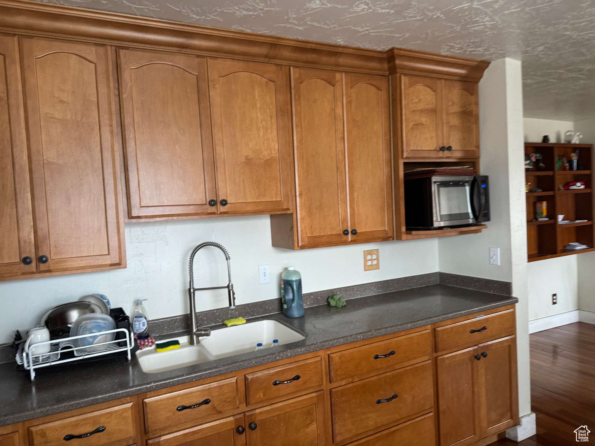 Salt Lake City, UT 84111,1135 S STATE ST E